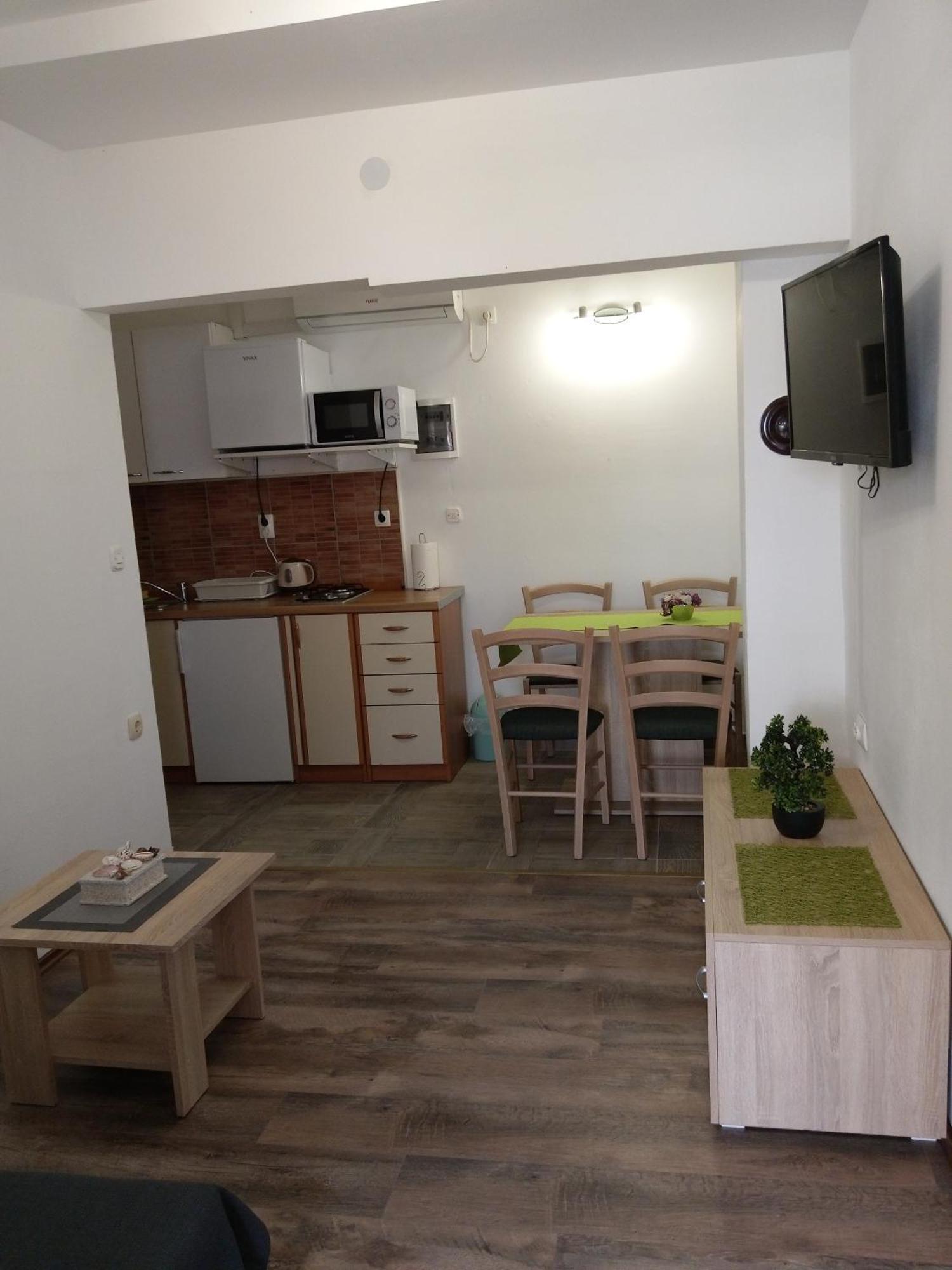 Ulica Zitna Xxvii Br.12 Apartman Ljevar Lägenhet Vir Exteriör bild